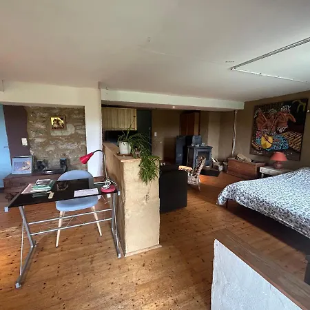 Au Mont Des Brumes アパート