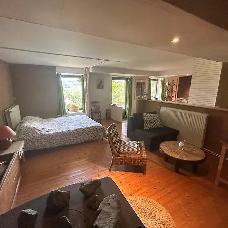 Au Mont Des Brumes Lägenhet